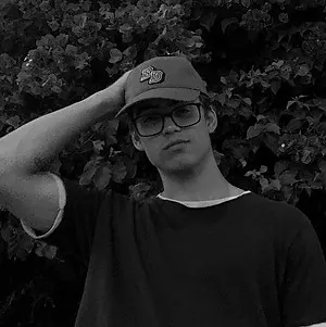 Daniel Bremer_social com_edited.jpg