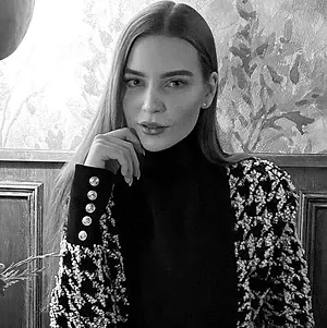 Anastasiia Tkachenko_edited.jpg